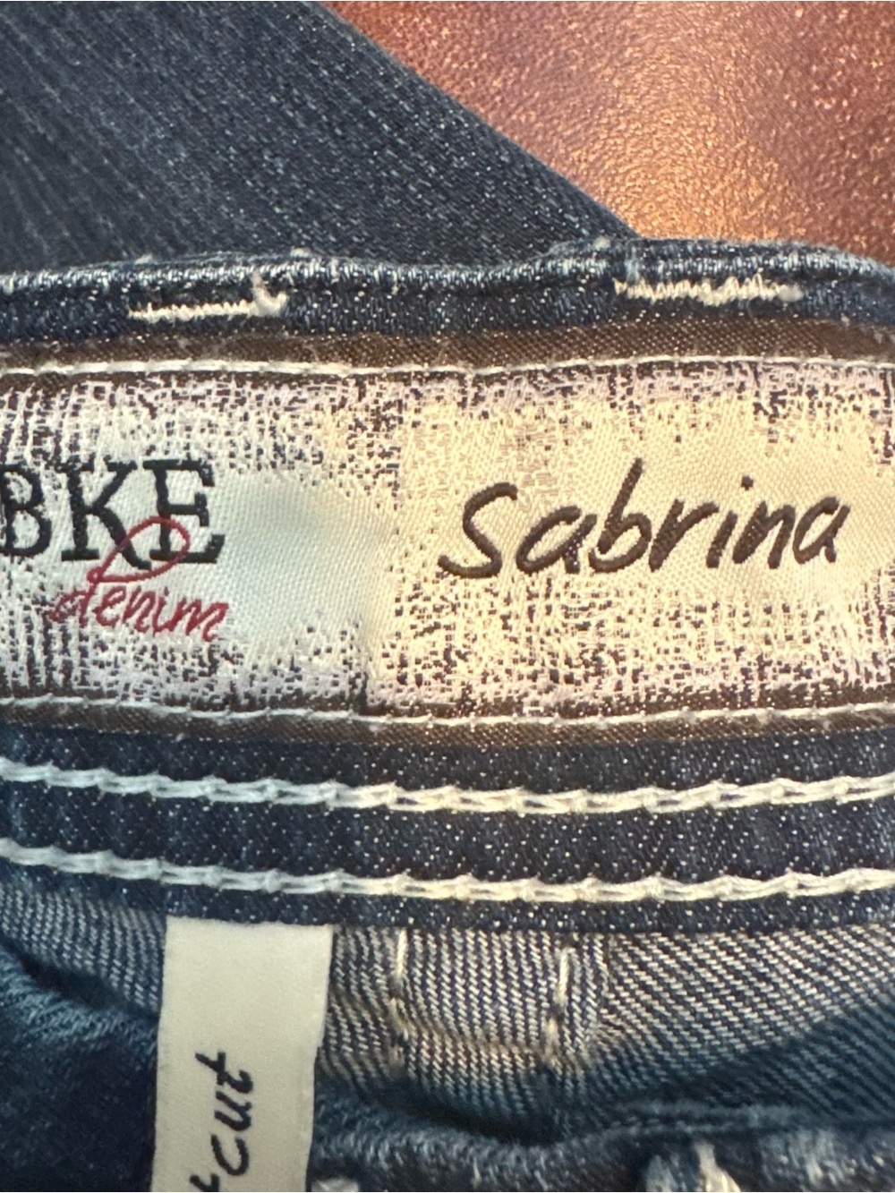 BKE Sabrina Bootcut Medium Wash Boot Cut Distressed Low Rise Stretch Jeans 28 - Picture 4 of 8